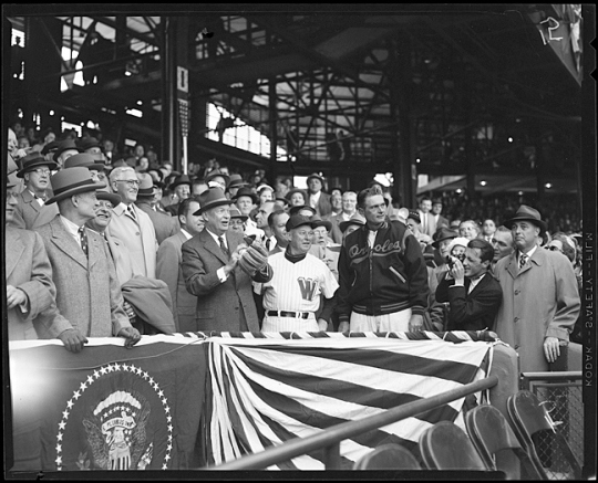 PP79-1208 President Eisenhower at Griffith Stadium, Washington D